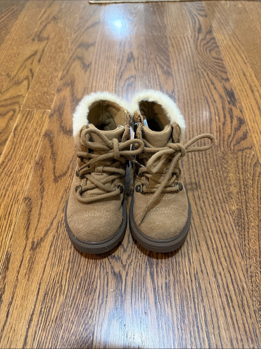 UGG Kids Chestnut Faux-Fur Cuff Lace-Up Boots